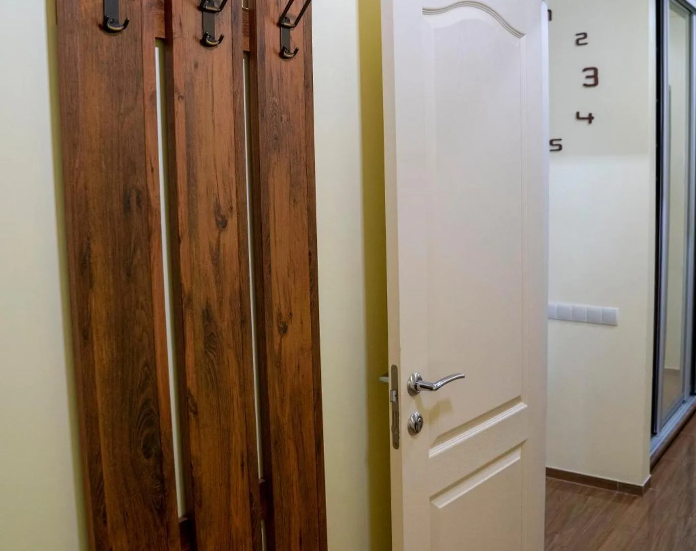 Guest House Kiev Forest Apartment Kyiv