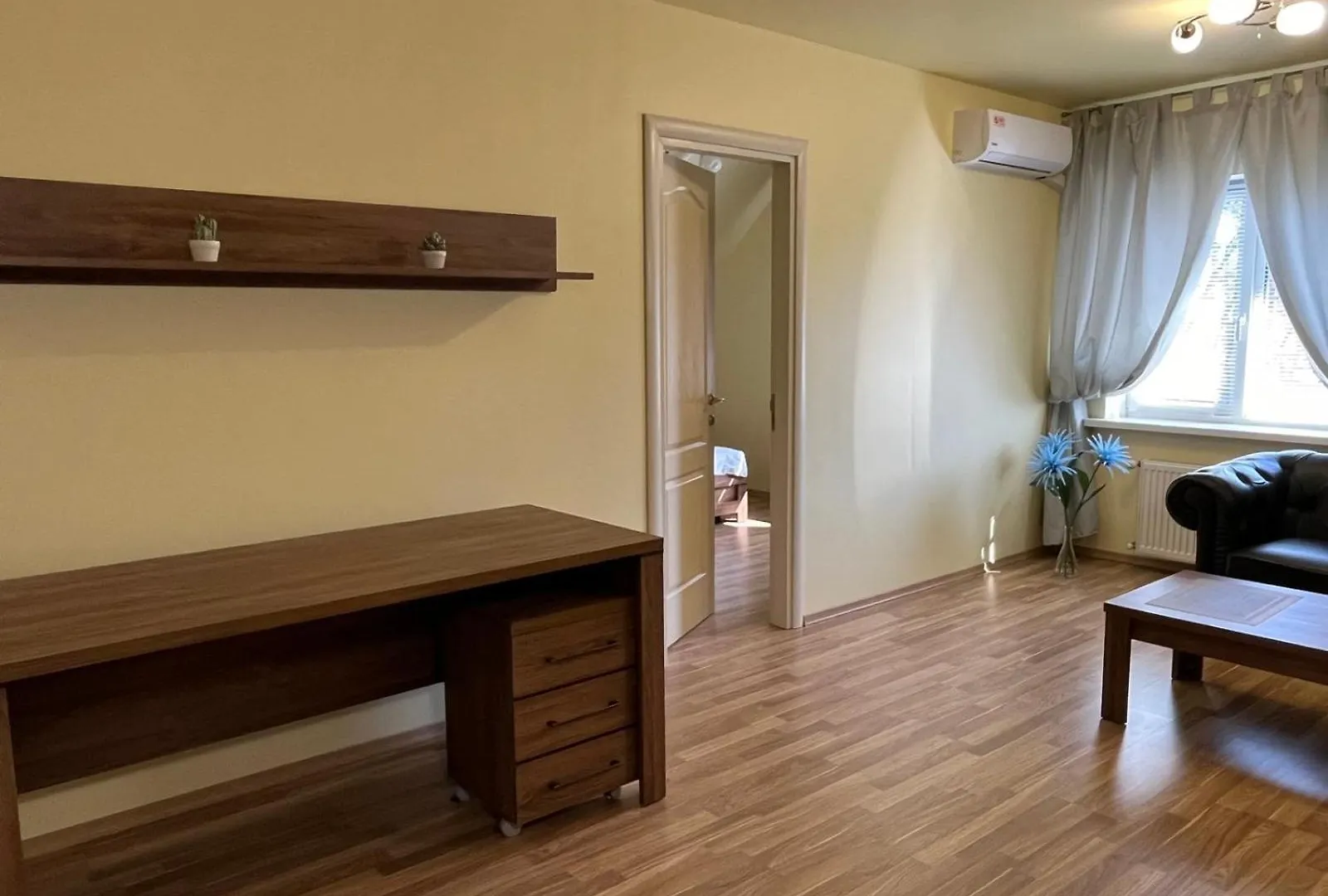 Guest House Kiev Forest Apartment